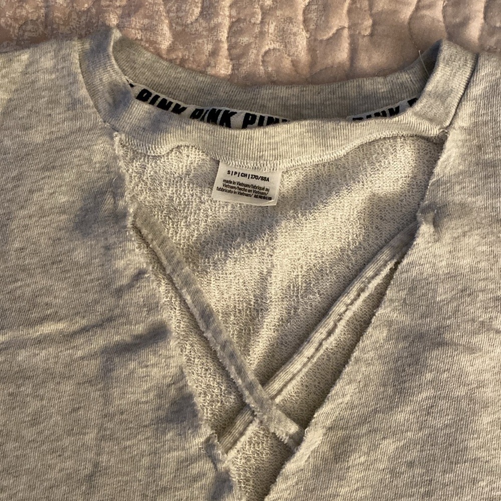 Victoria Secret Light Pullover - Picture 3 of 5